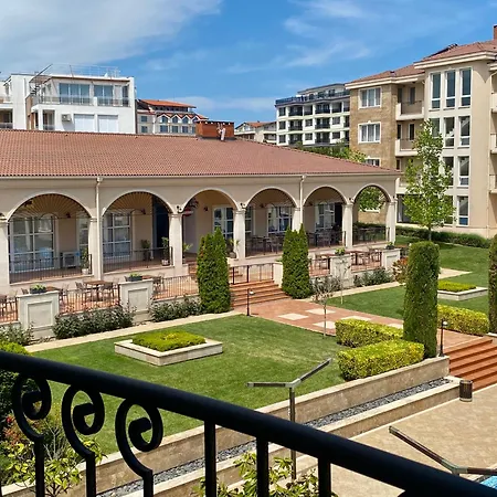 In Complex Atia Апартаменты *