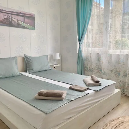 Апартаменты In Complex Atia