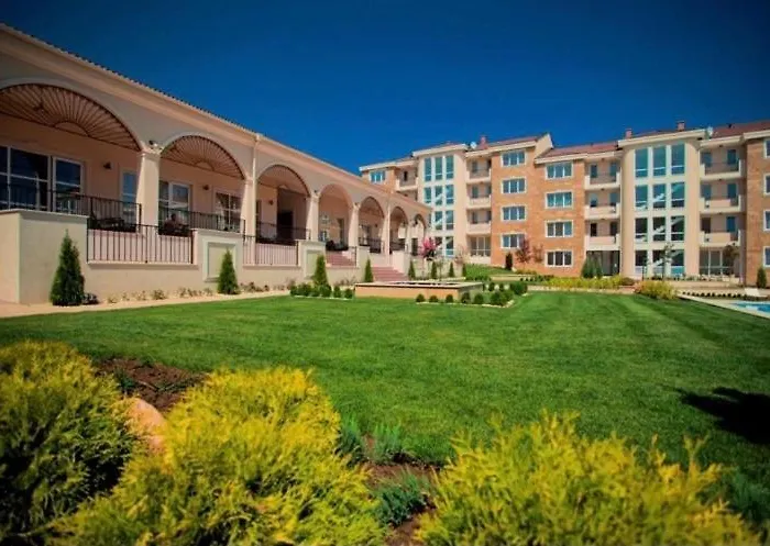 In Complex Atia Apartamento *