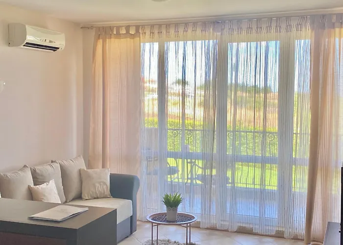 Apartamento In Complex Atia