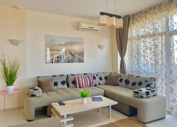 Apartamento In Complex Atia