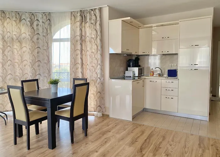 Apartamento In Complex Atia