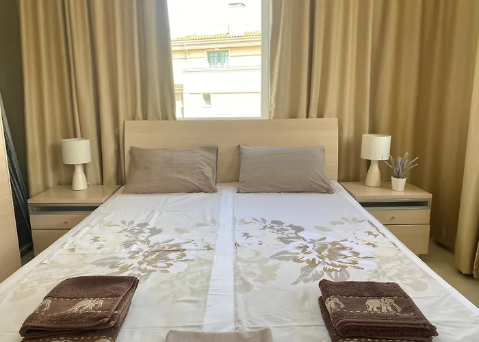 In Complex Atia Apartamento