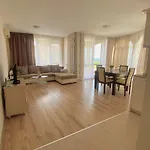 In Complex Atia Черноморец