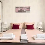 Appartement In Complex Atia *