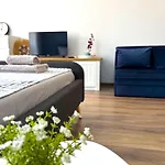 Appartement In Complex Atia *