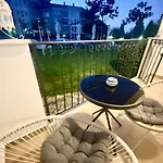 Appartement In Complex Atia *