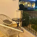Appartement In Complex Atia