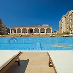 Апартамент In Complex Atia *
