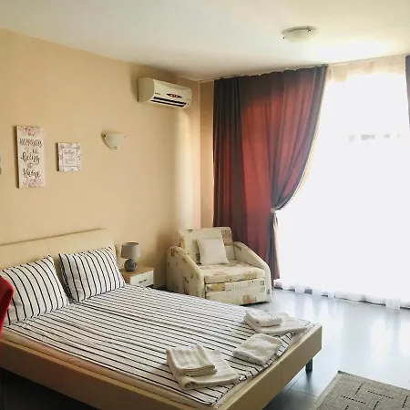Apartment In Complex Atia Chernomorets