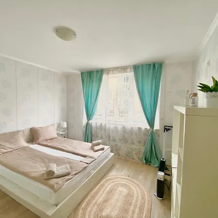 In Complex Atia דירה *