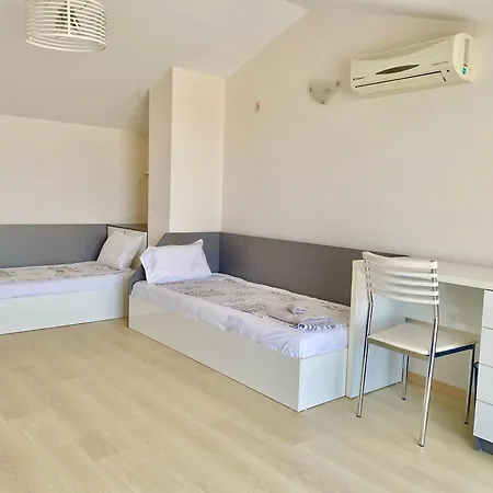 Apartment In Complex Atia *