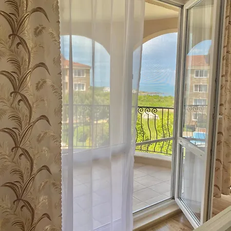 In Complex Atia דירה צ'רנומורץ