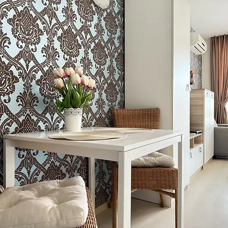 Appartement In Complex Atia