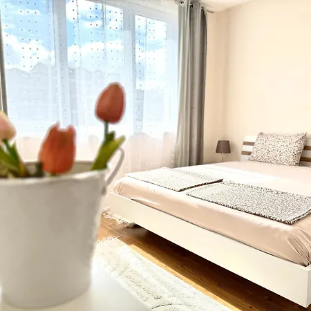 Apartament In Complex Atia
