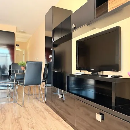 Apartament In Complex Atia
