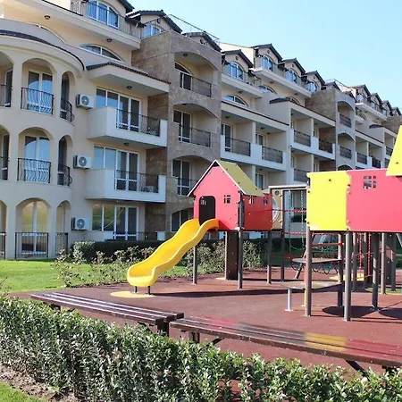 Apartment In Complex Atia *