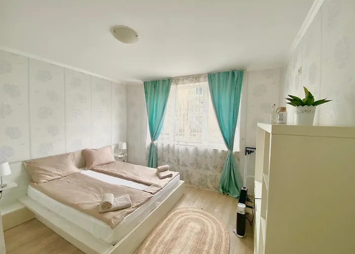 In Complex Atia Апартамент *